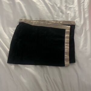 Elegant Black Skirt with Beige Trim